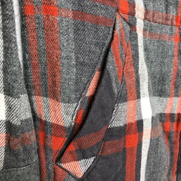 Cabi Tavern Flannel gray red white plaid shaket shirt jacket size Small #4164 - Picture 7 of 16